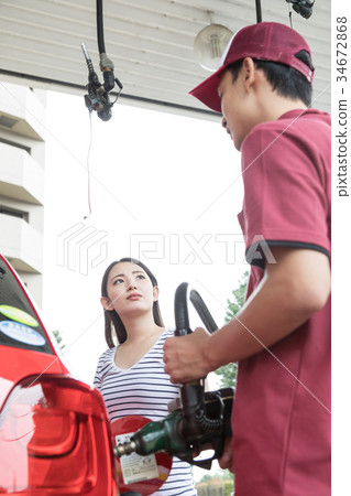 gas station  34672868