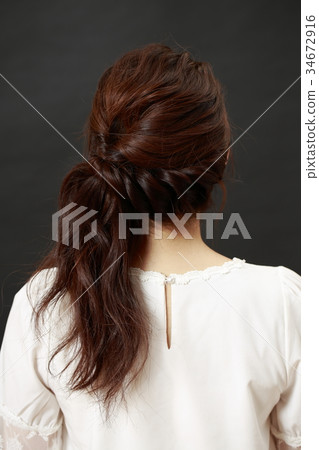 Long hair woman Long hair woman 34672916