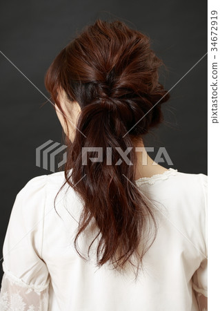 Long hair woman Long hair woman 34672919
