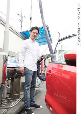 Gas station cleaning 34673109