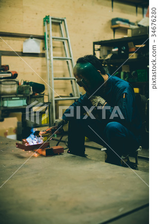 weld, welding, blue collar worker 34676280