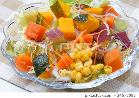 Green yellow vegetable salad Green yellow vegetable salad 34678098