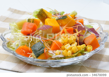 Green yellow vegetable salad Green yellow vegetable salad 34678099