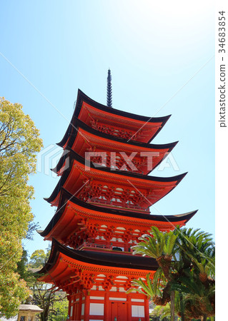 Akino Miyajima Toyokuni Shrine / Five-story tower 34683854