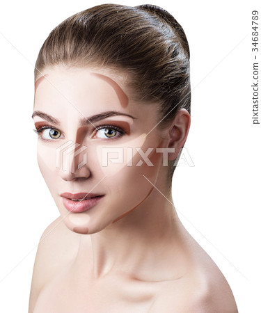 Woman with sample contouring and highlight makeup 34684789