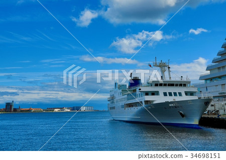 Kobe Sightseeing Cruise (Hyogo Prefecture) 34698151