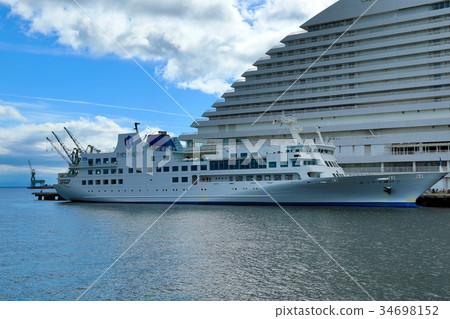 Kobe Sightseeing Cruise (Hyogo Prefecture) Kobe Sightseeing Cruise (Hyogo Prefecture) 34698152