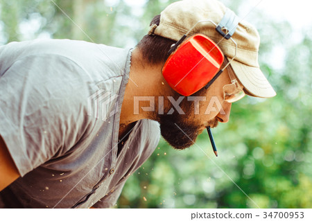 construction worker at work 34700953