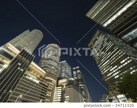 名古屋站 摩天大楼 夜景 图库照片