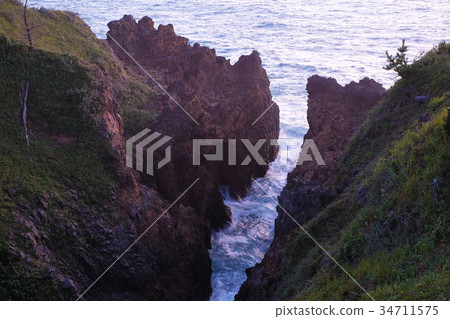 [Ishikawa Prefecture/Sightseeing spot] Yoshitsune boat hidden 34711575