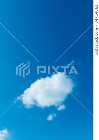 Clouds cloud white blue gradient large sky clear blue sky sky landscape refreshing sky background 34714663