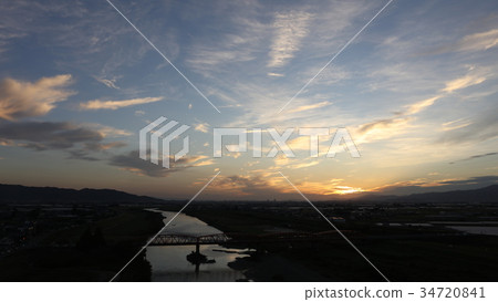 [Aerial view] Chikugo River Chikugo River Bridge (commonly known as Katano Sebashi) Bridge on the Chikugo River connecting Oto Araicho and Kurume City 34720841