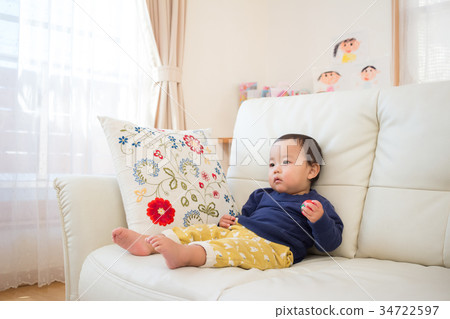 preschool education, younger, 1 year old 34722597