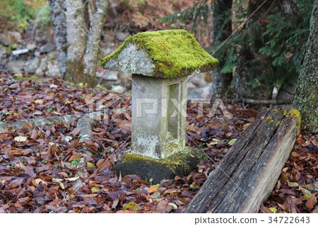 秋葬祠（小蛾） 34722643