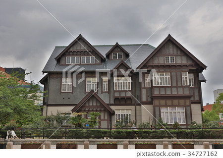 the old  Moji Mitsui Club 34727162