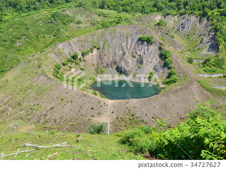 Golden Peaceful Crater-188 240 34727627