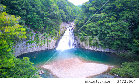 Japan's Hundreds of Waterfalls, "Coral Falls" Yuri-Honso, Akita Prefecture 34729664