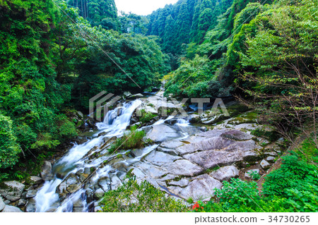 白色絲綢瀑布觀音瀑布佐賀七山村 34730265