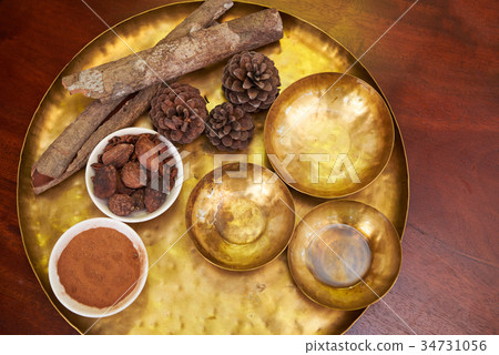 Seasonings and oils 34731056