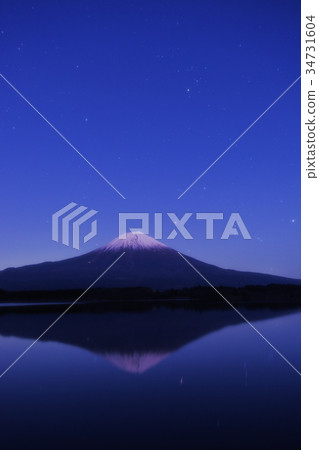 Mount Fuji and Lake Tanuki, night view Mount Fuji and Lake Tanuki, night view 34731604