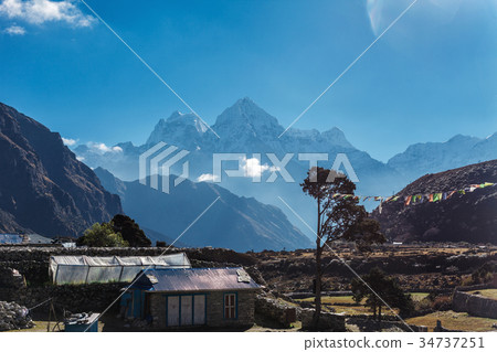 City in the mountains City in the mountains 34737251