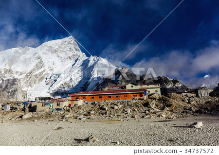 City in the mountains City in the mountains 34737572