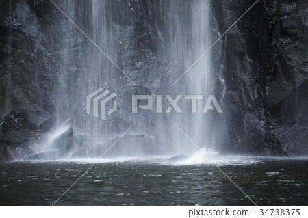 Inuchi-cho Ohi waterfall 34738375