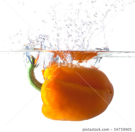 Bell Pepper Dropping Into Water 34739905