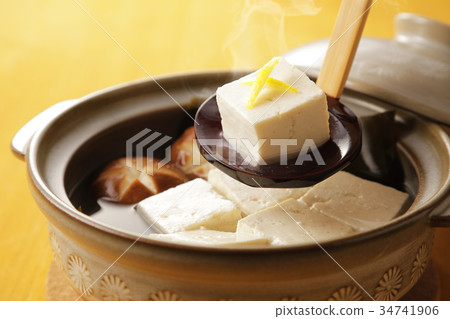 Simmered tofu Simmered tofu 34741906