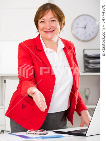 Manager ready for visitors 34744970