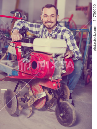 Smiling guy gas plow for work Smiling guy gas plow for work 34750090