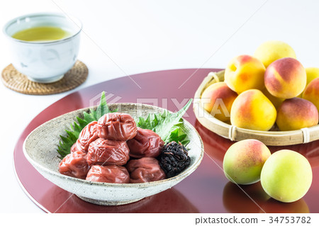 Kishu Minabe's Minamitakaume plum Shiso pickled plum seasoning and white plum blossoms Kishu Minabe's Minamitakaume plum Shiso pickled plum seasoning and white plum blossoms 34753782