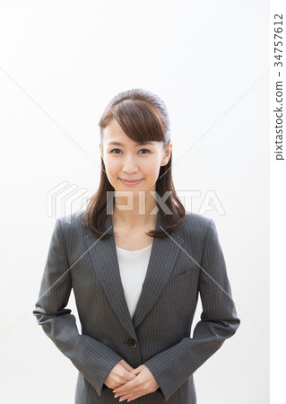 商界女強人鞠躬 34757612