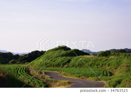 Landscape with an old tumulus 34763525