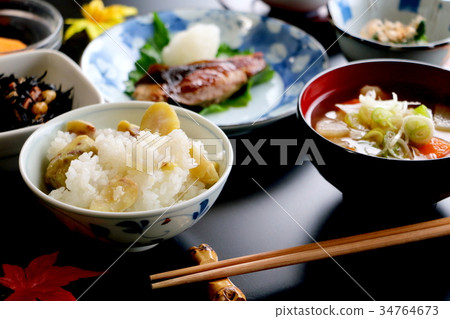 Autumn Japanese food 34764673