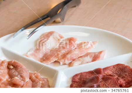 Yakiniku image Yakiniku image 34765761