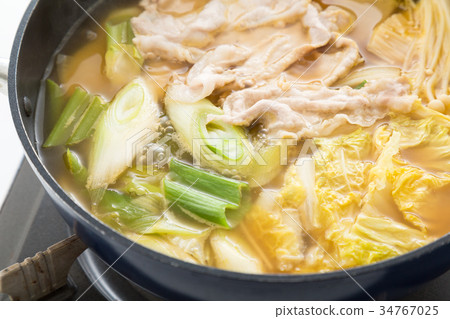 Vegetable hotpot 34767025