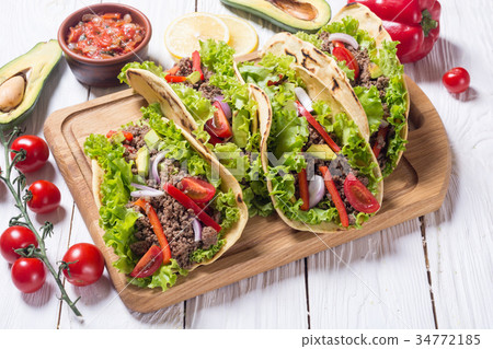 Traditional mexican tacos Traditional mexican tacos 34772185