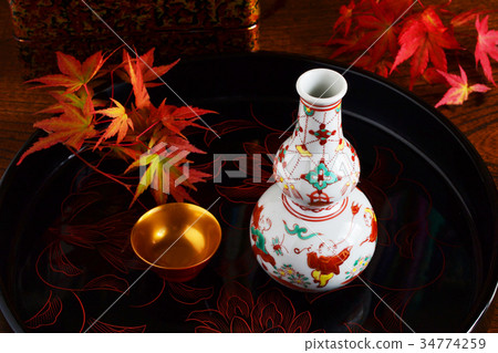 Autumn leaves sake gold cup 34774259