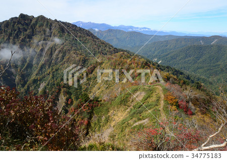 Nishidake Togakushi Autumn Autumn leaves Togakukokogen Myokotokokudakzan National Park Togakakzan Mountain Sky Cloud Okusha Back Mountain Mountain Trail 34775183
