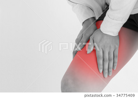 大腿疼痛的女人 34775409
