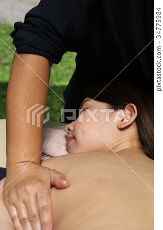 治療 芳香療法 精油 34775984