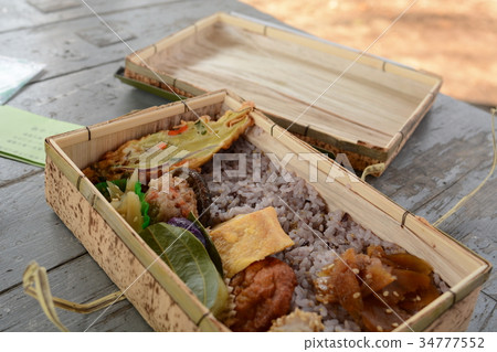 鹿兒島縣角川川站的九州Ekiben Bento 34777552