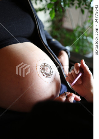 Maternity body art Maternity body art 34778642