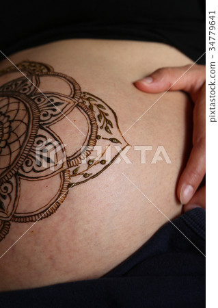 Maternity body art 34779641