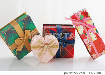  Present 34779889