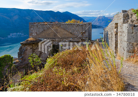 Ruins of ancient fortress over city of Kotor 34780018