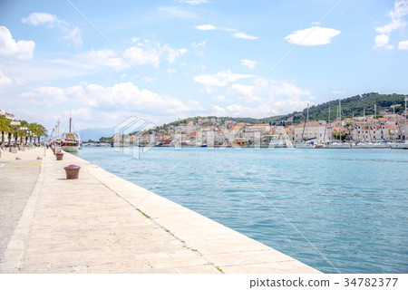 特羅吉爾城市景觀 特羅吉爾城市景觀 34782377