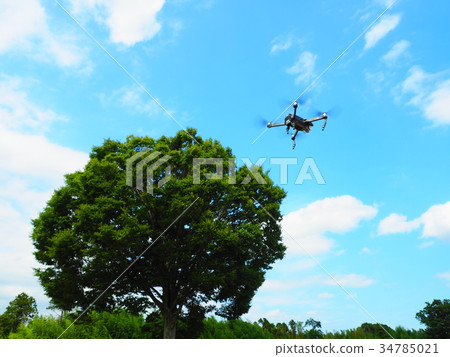 Drone shooting in nature 34785021