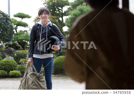 回家的奶奶和孫子 34785938